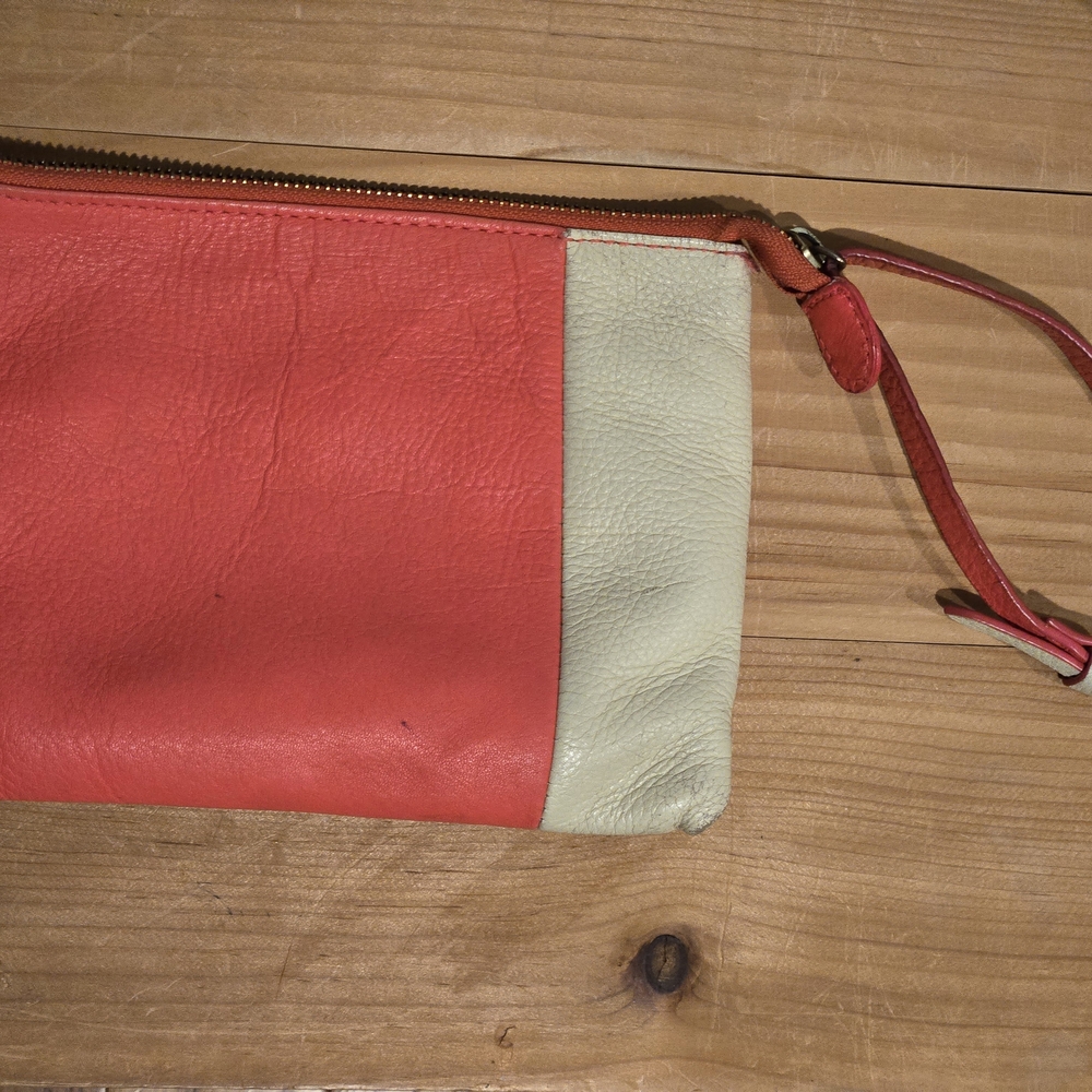 GAP Twotones Wristlet 8X6 Pouch Colorblock Pebbled Leather Pink Vibration
